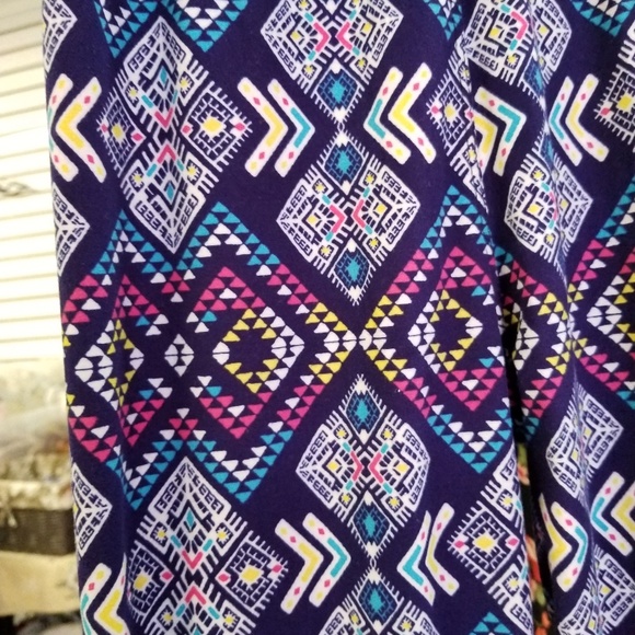 LEGGINGS! - Picture 3 of 3